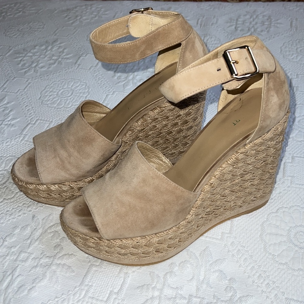 Stuart Weitzman Suede Wedges Size 7.5 - image 3